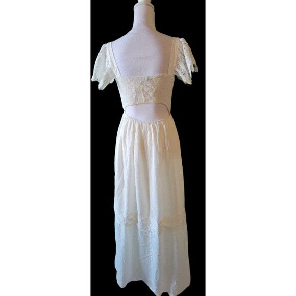 Simplee Shirred Cream Flutter Sleeve Ruffle Trim Eyelet Embroidered Dress Sz S - Picture 2 of 8